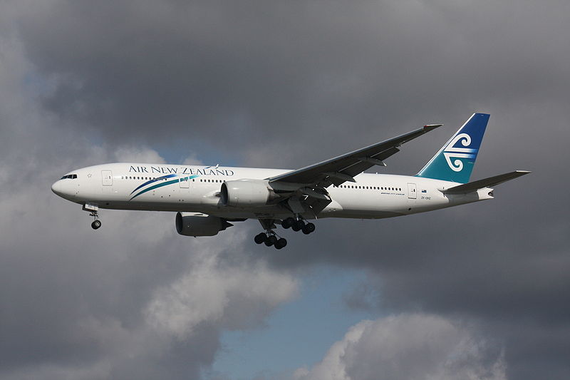 An Air New Zealand Boeing 777-219/ER landing at Vancouver International Airport. Author: Makaristos