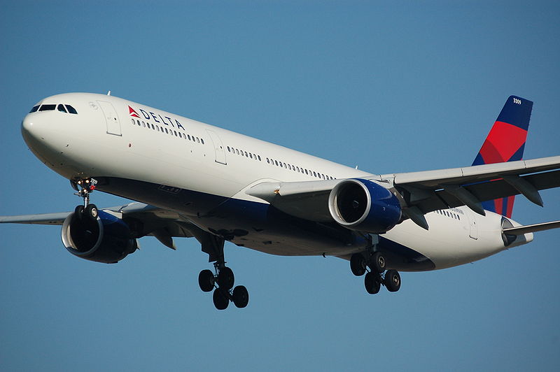 A Delta Airlines Airbus A330-323E landing on runway 18C at Schiphol Author: Gietje