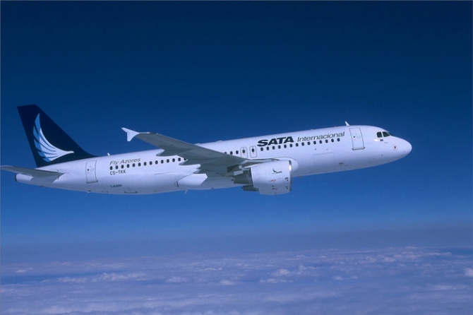 SATA publishes new book “Do Mito Nasceram Asas… Uma História da Aviação Civil” by Ricardo Madruga da&nbsp;Costa.