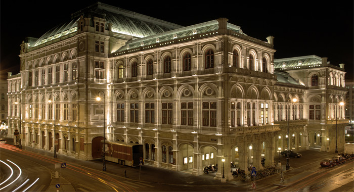 Opera House in Vienna (Wikipedia)