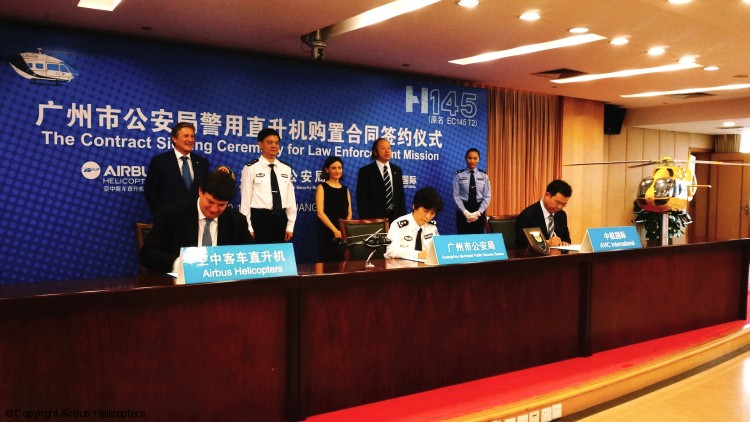 Photo1_Guangzhou_Police_H145_Signing_Copyright_Airbus_Helicopters_2015