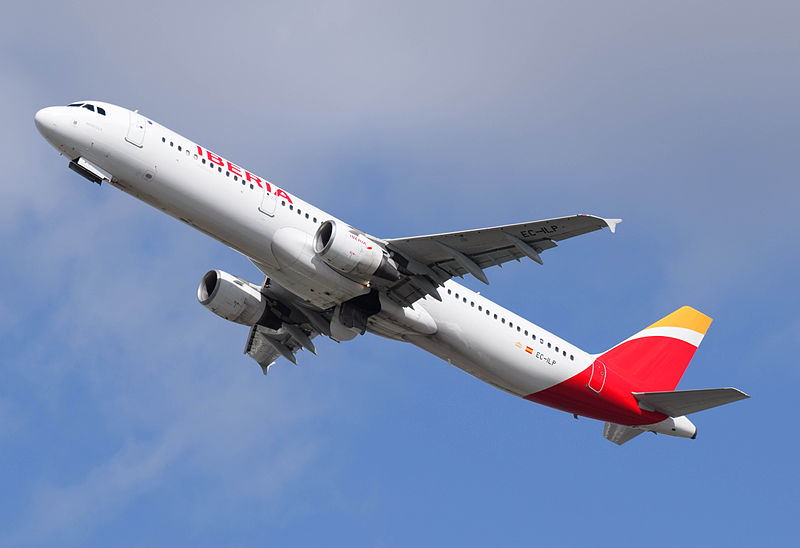 By Myself (Adrian Pingstone). - My own photo, taken with a Nikon D5300 DSLR and Tamron 70-300 lens., Public Domain, https://commons.wikimedia.org/w/index.php?curid=39822222