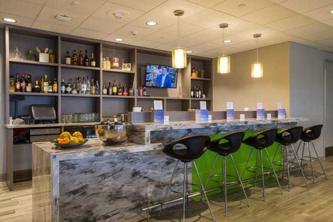 Norwegian unlocks new Escape Lounge to Premium passengers at Oakland-San&nbsp;Francisco