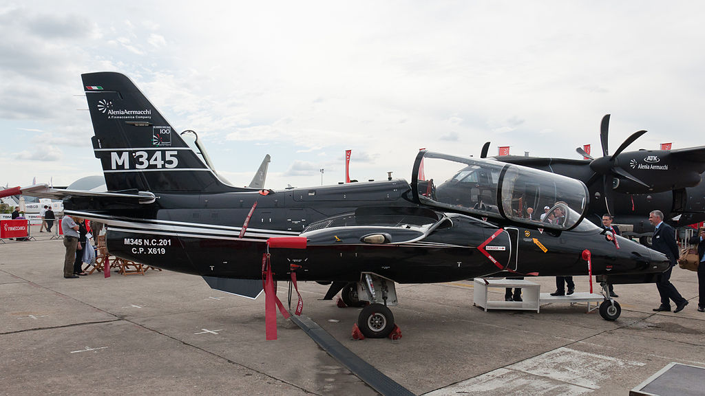 Leonardo: successful first flight for the new Aermacchi&nbsp;M-345