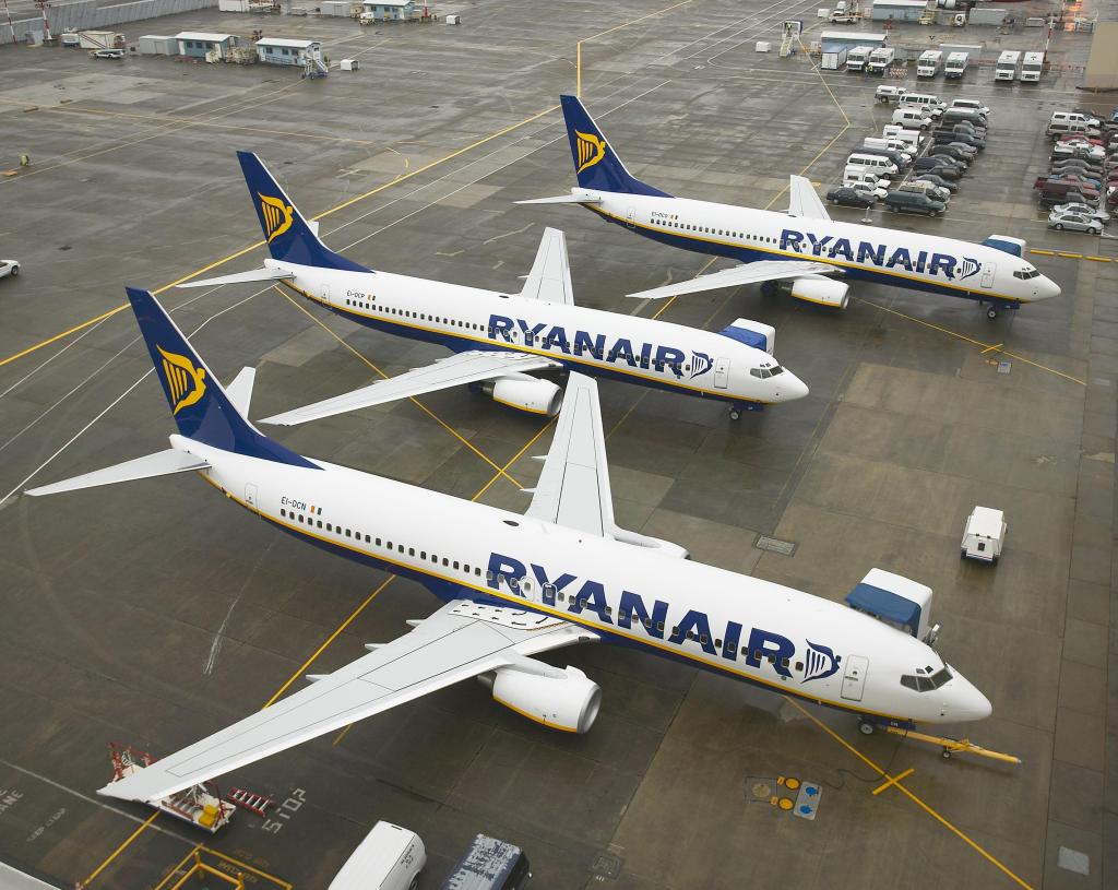 ryanair-aircraft-11