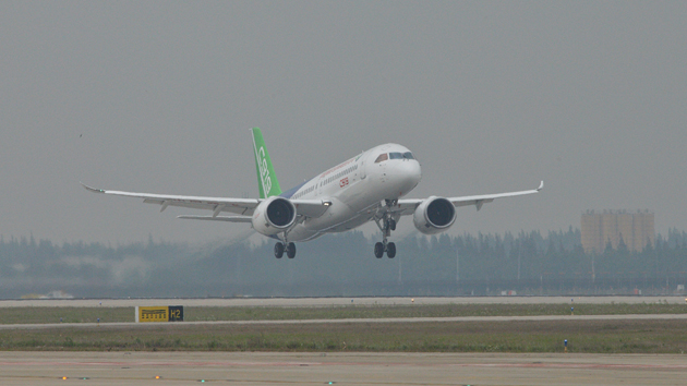 COMAC’s C919 takes first flight with Rockwell Collins&nbsp;avionics