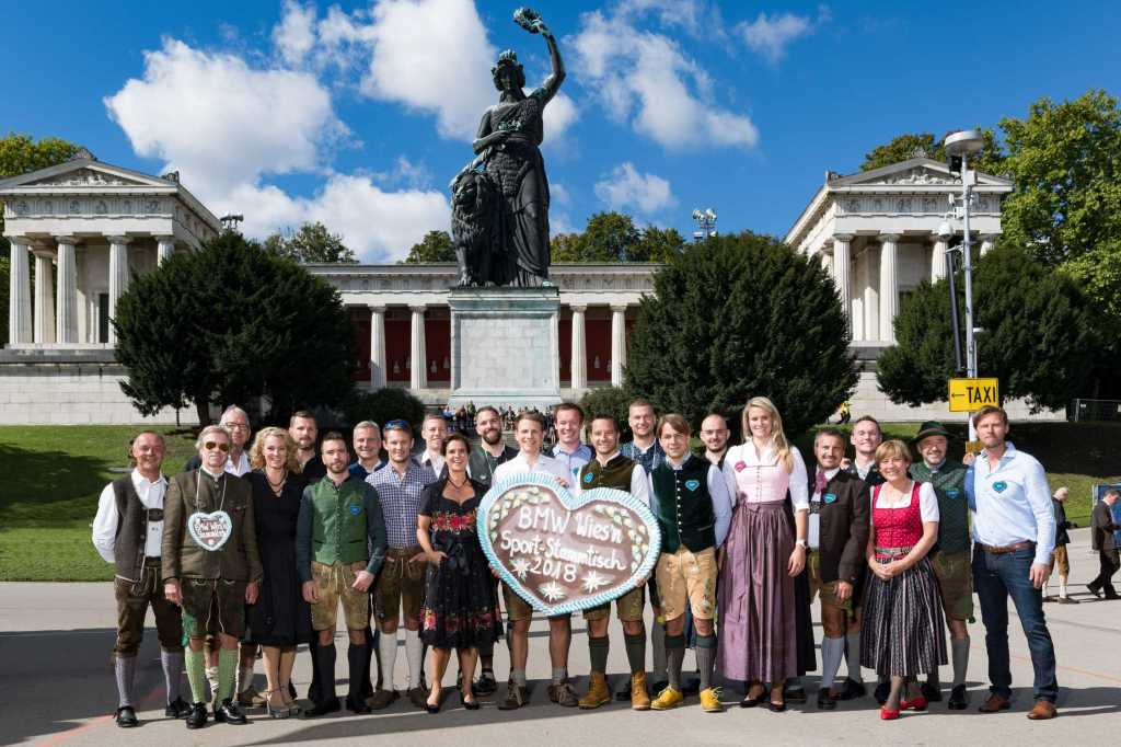 BMW Wiesn Sport-Stammtisch: Jovial get-together for the BMW sport family at&nbsp;Oktoberfest.