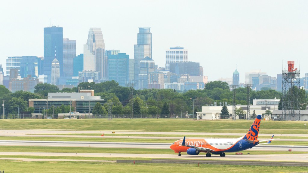 Sun Country Airlines and Caesars Entertainment Announce New Five-Year Charter&nbsp;Agreement