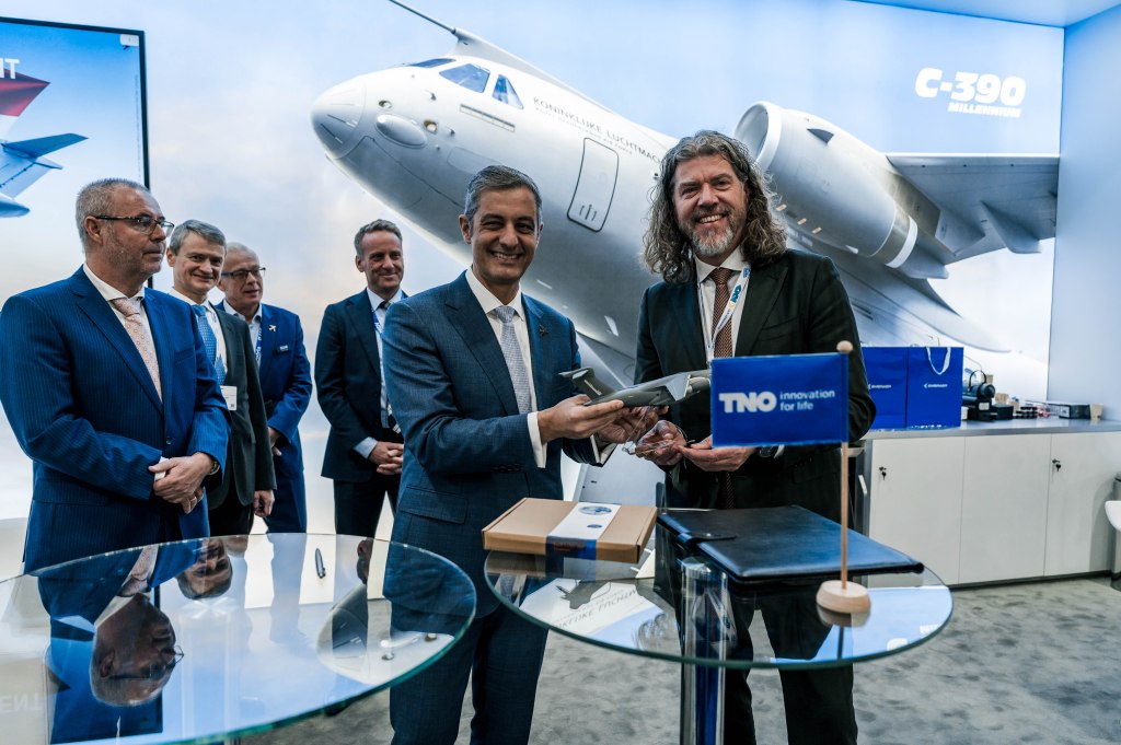 Embraer Signs New Strategic Partnerships in the&nbsp;Netherlands